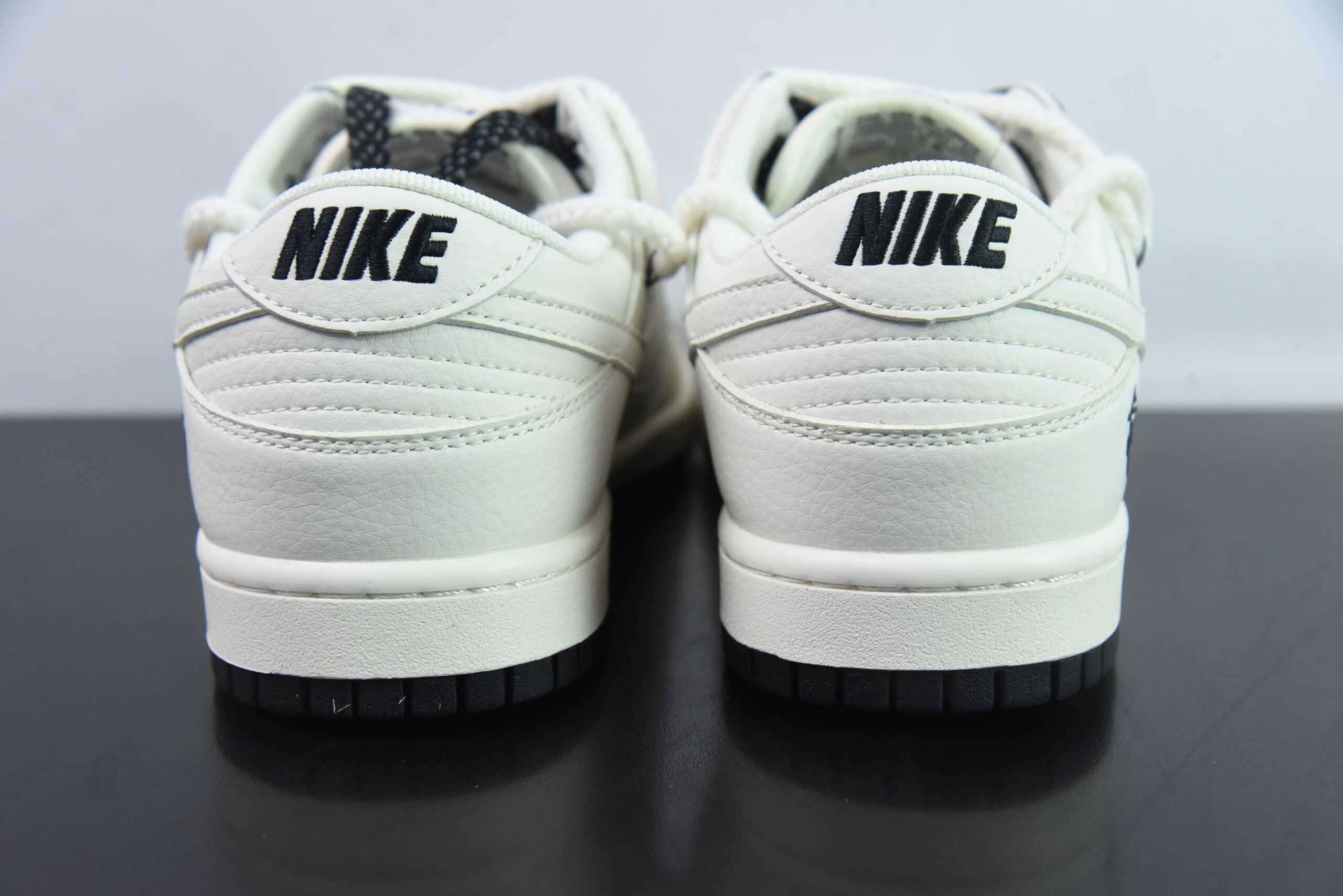 耐克Nike SB Dunk Low 斯图西联名米白白勾周年高端定制SB低帮休闲板鞋纯原版本 货号：SJ2068-276 