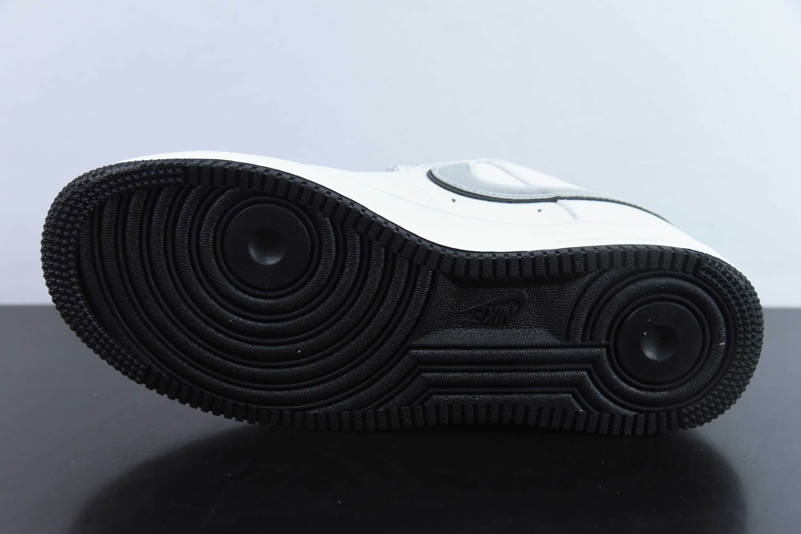耐克Nike Air Force 1'07 Low ACW联名定制款米白黑叠勾空军一号低帮休闲板鞋纯原版本 货号：AC-639822