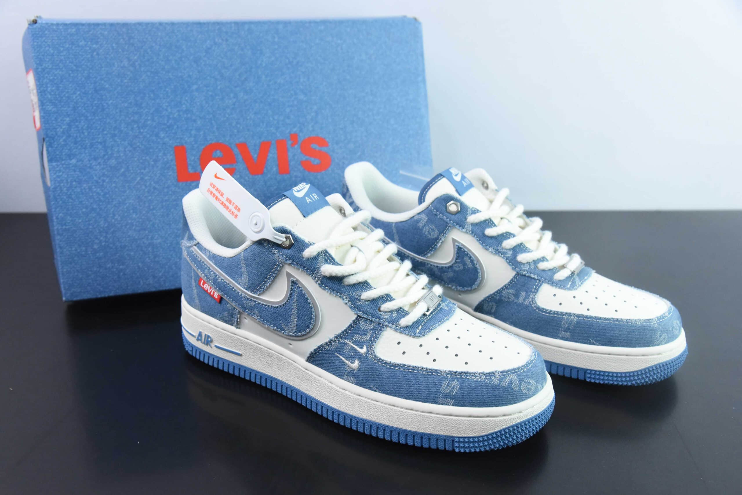 耐克Nike Air Force 1'07 Low 李维斯联名天蓝牛仔空军一号低帮休闲板鞋纯原版本 货号：SJ6698-003