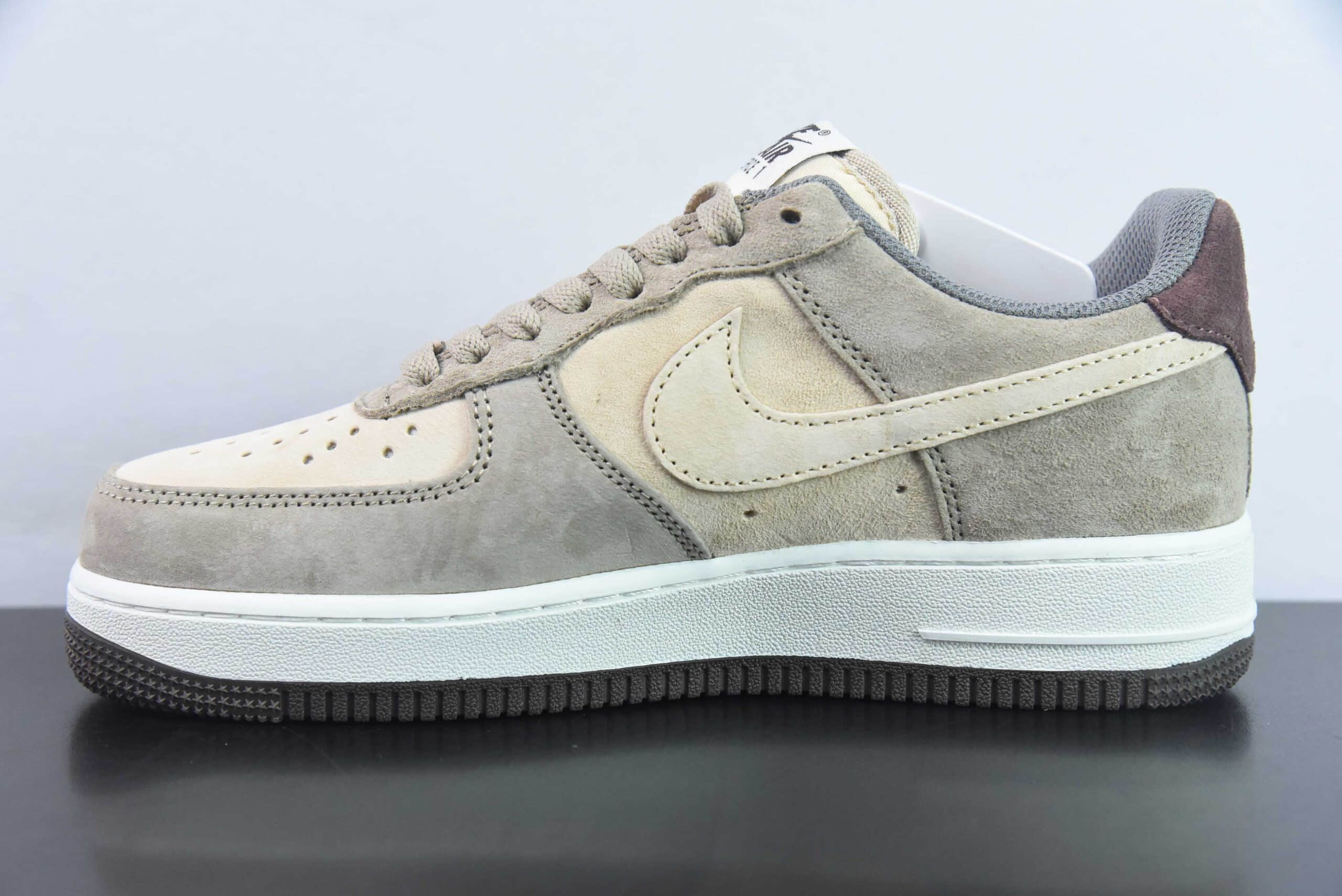 耐克Nike Air Force 1 LOW 大友克洋麂皮米棕路飞空军一号低帮休闲板鞋纯原版本 货号：LF8989-222