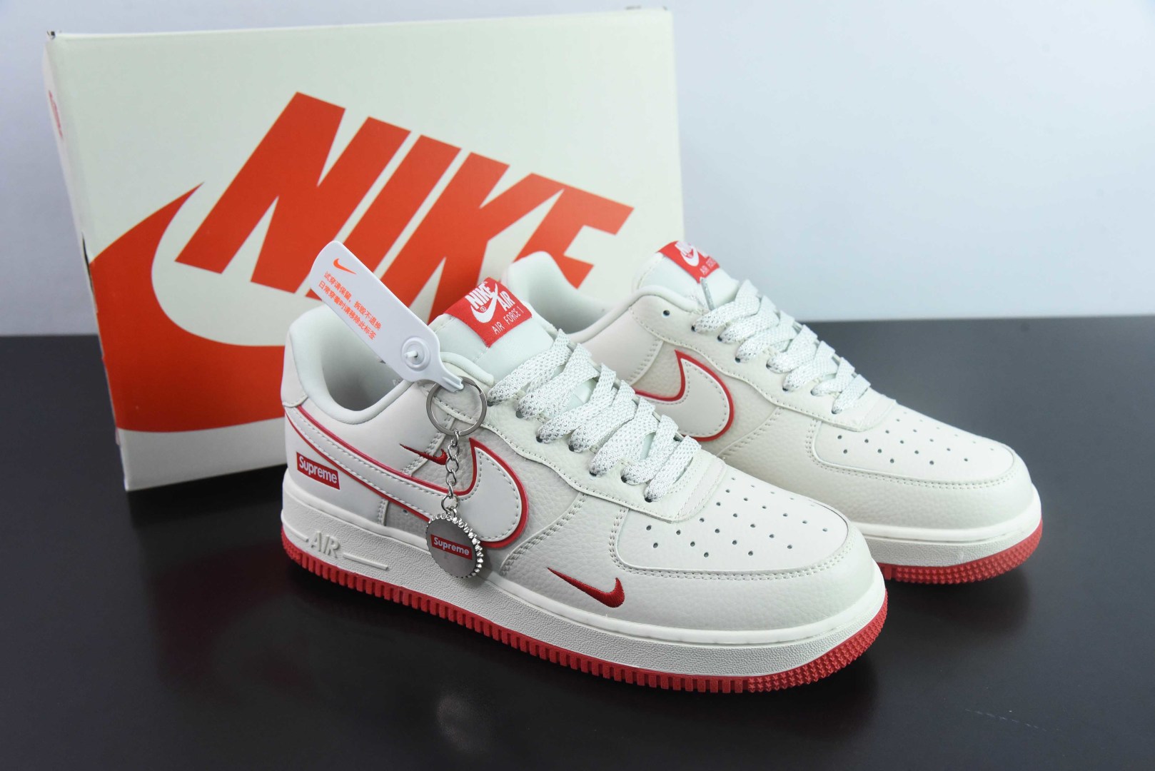 耐克NIke Air Force 1 '07 Low “Supreme联名白红”空军一号低帮休闲运动鞋纯原版本 货号：DF0188-011