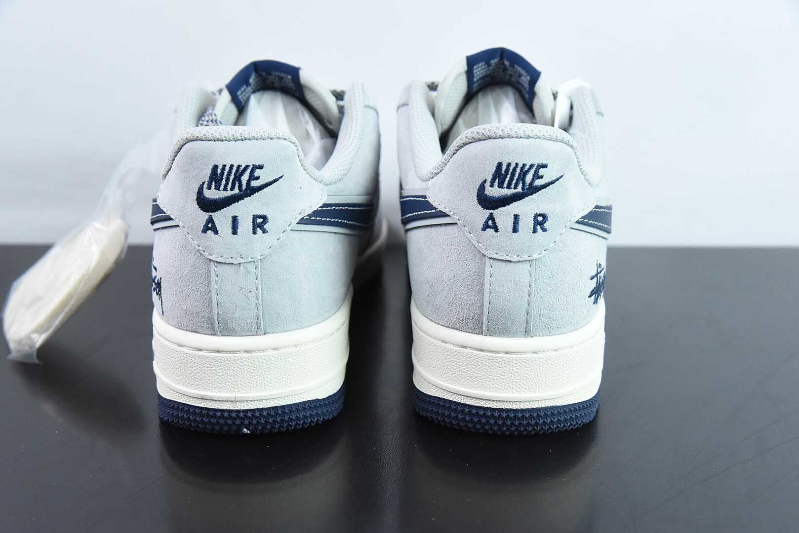 耐克Nike Air Force 1´07 Low 斯图西联名灰蓝英文空军一号低帮百搭休闲运动板鞋纯原版本 货号： XZ3318-088