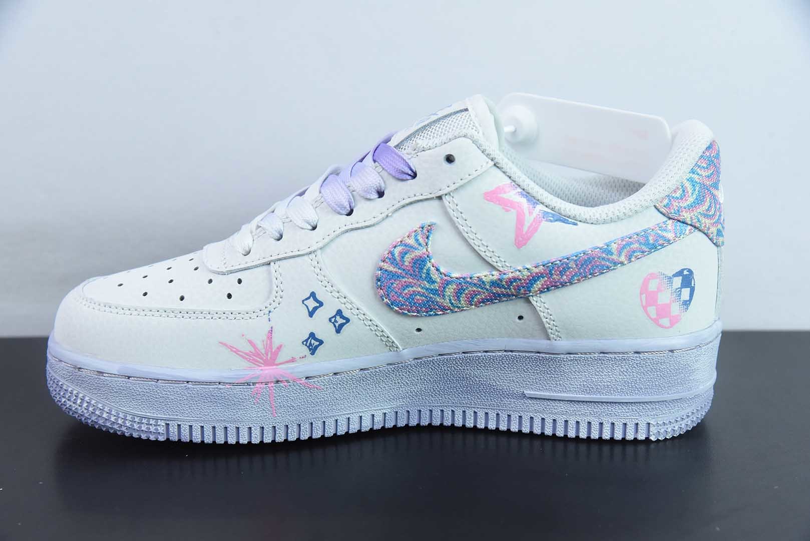 耐克Nike Air Force 1'07 Low Double Hearts 二次元手绘涂鸦粉蓝双心空军一号低帮休闲板鞋纯原版本 货号：CZ0377-002 