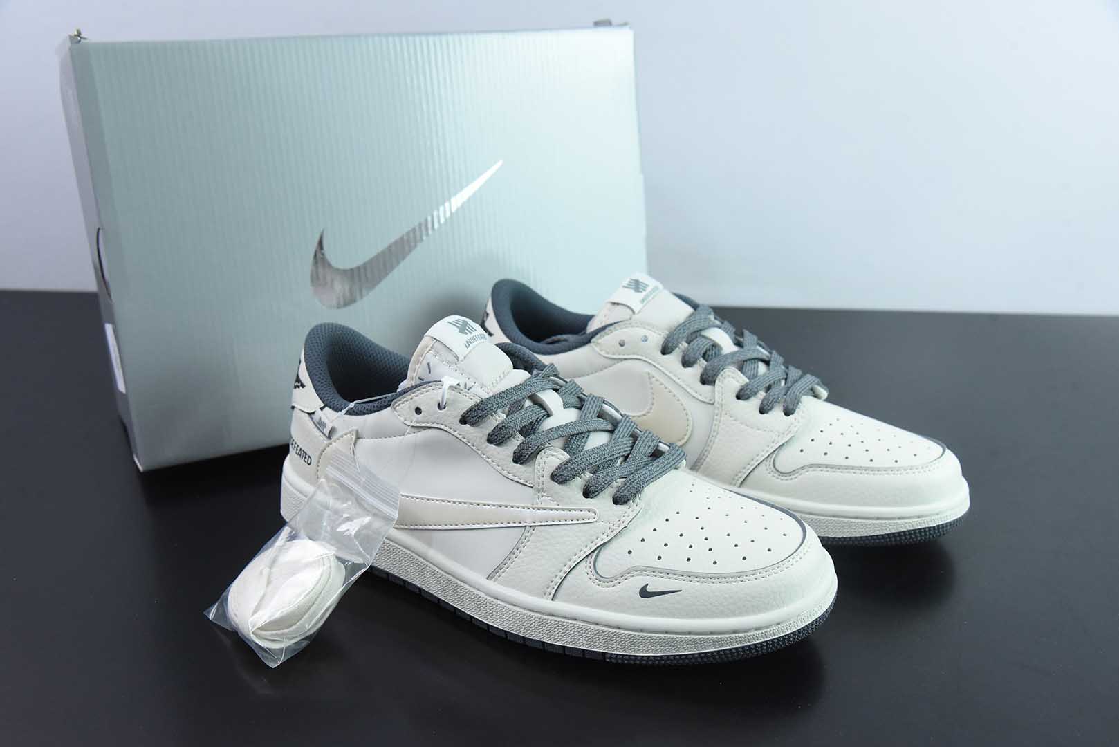 乔丹Travis Scott x Fragment Design x Jordan Air Jordan 1 Low OG SP AJ1 UN联名米白灰底低帮文化休闲板鞋纯原版本 货号：DM7866-018