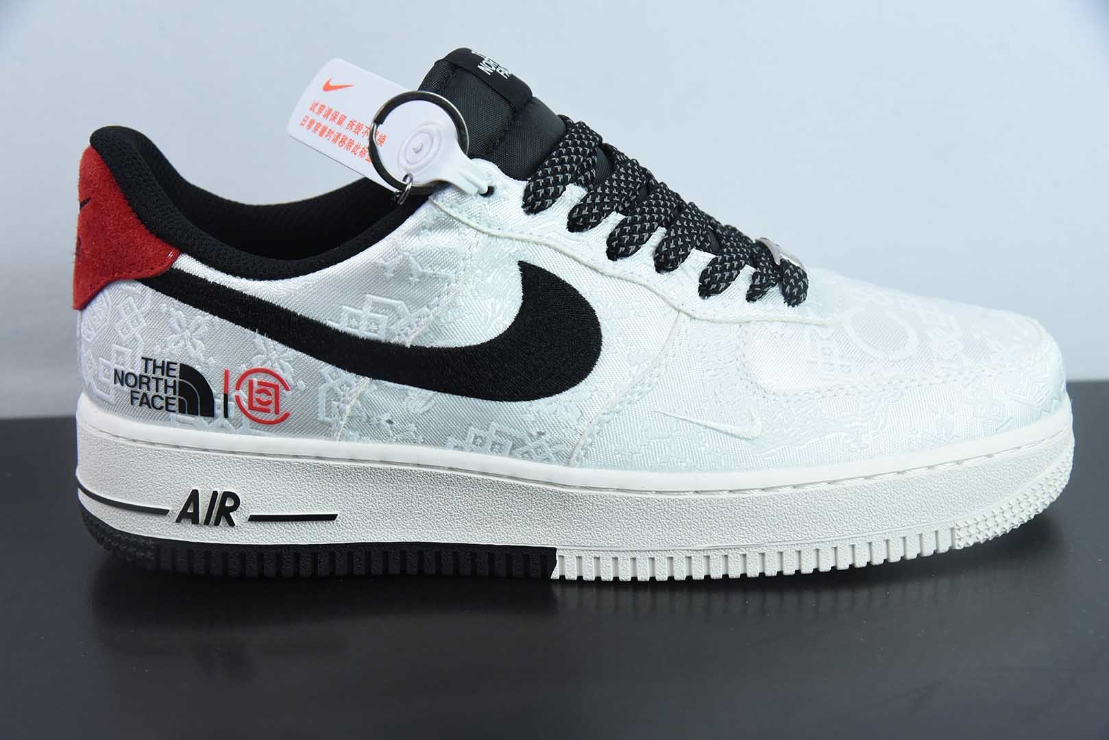 耐克Nike Air Force 1'07 Low 北面陈冠希联名双拼白丝绸空军一号低帮休闲板鞋纯原版本 货号：DM6868-054
