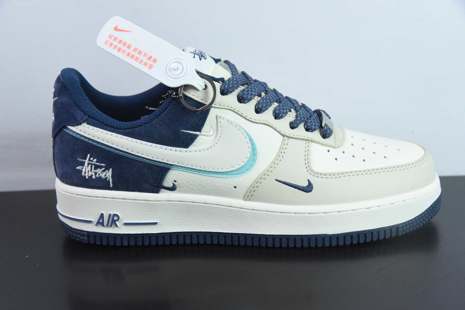 耐克NIke Air Force 1 '07 Low “斯图西联名青白透明勾”空军一号低帮休闲板鞋纯原版本 货号：DM6868-055