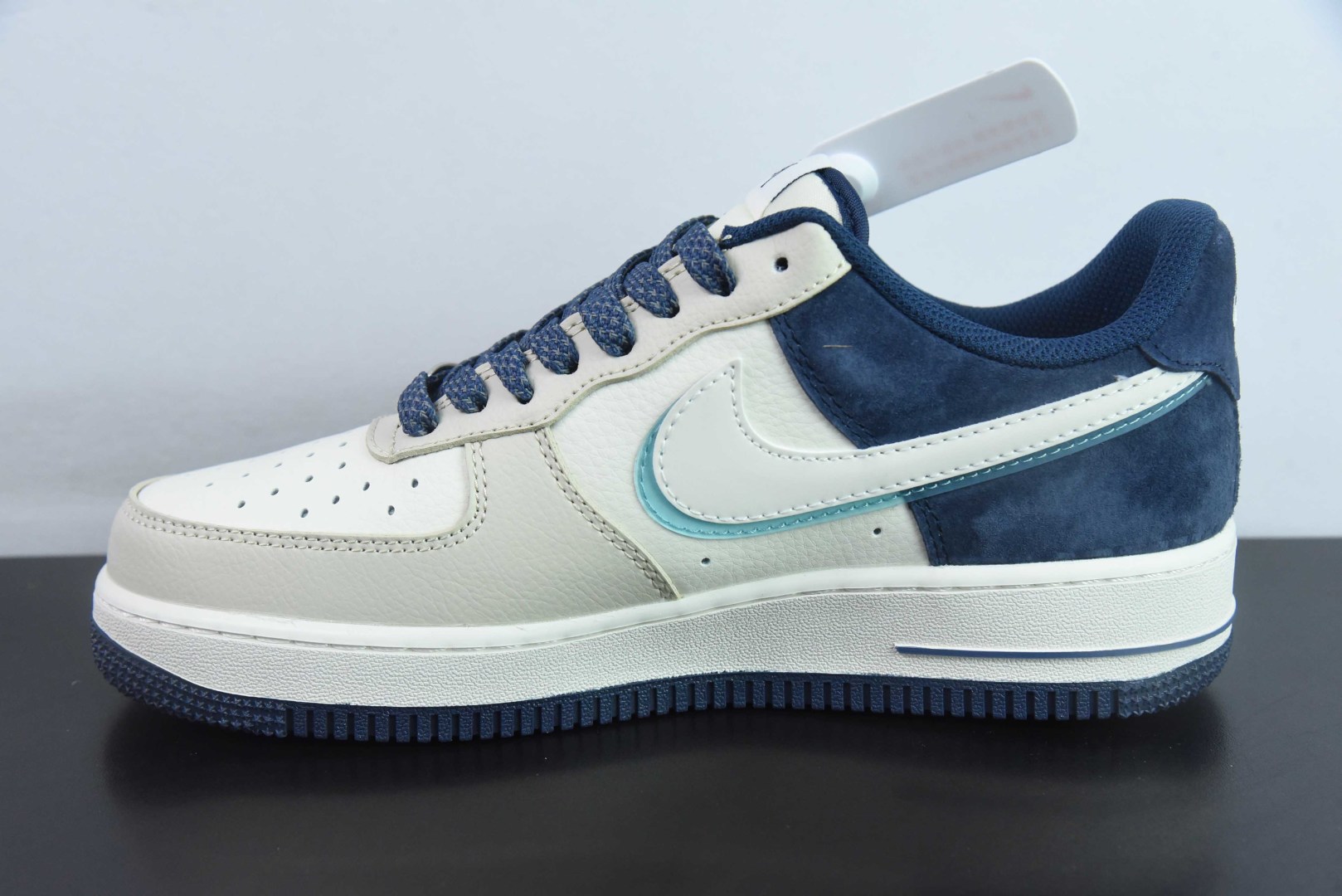 耐克NIke Air Force 1 '07 Low “斯图西联名青白透明勾”空军一号低帮休闲板鞋纯原版本 货号：DM6868-055