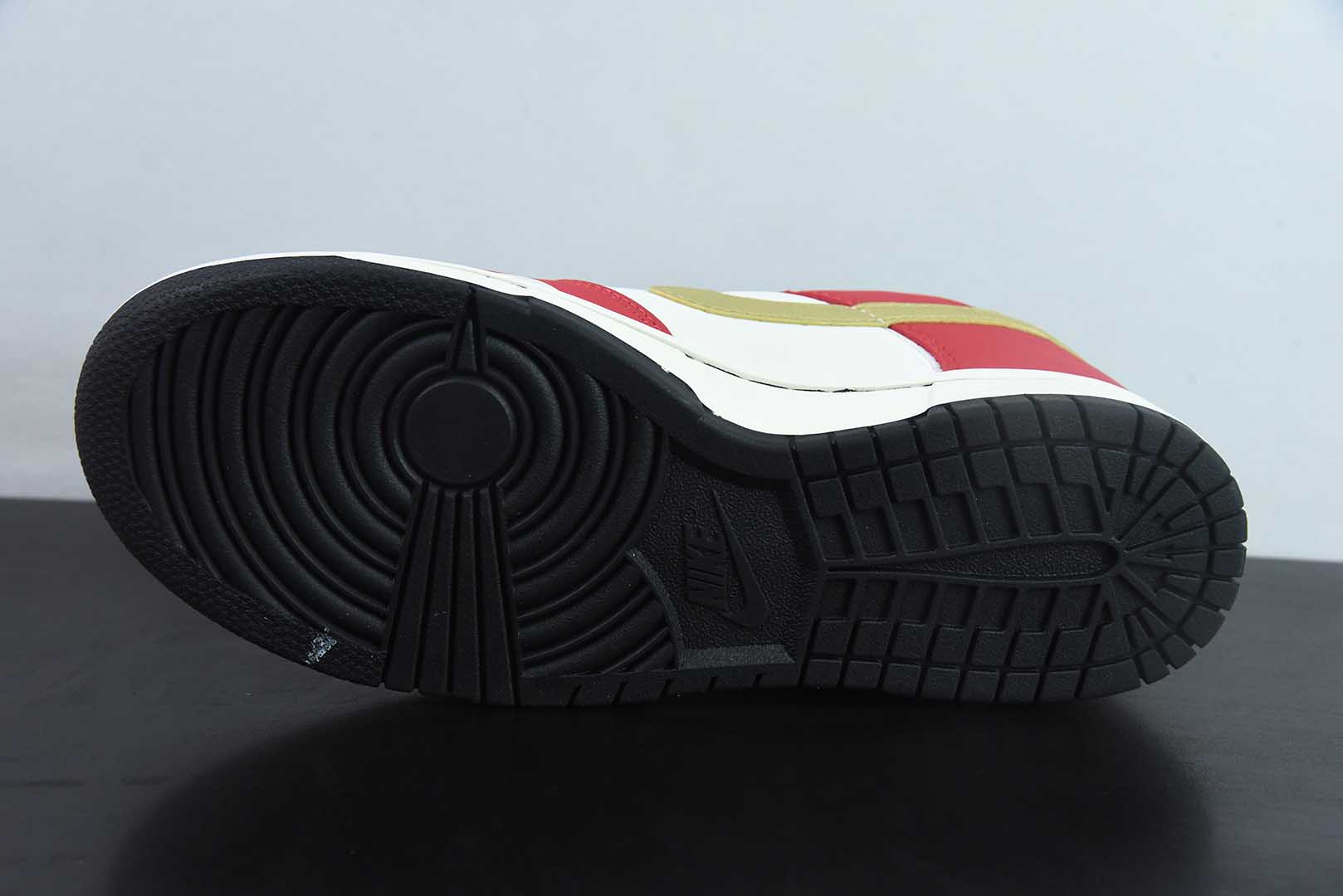 耐克Nike SB Dunk Low 恐龙战队系列霸王龙配色低帮休闲运动滑板板鞋纯原版本 货号：ZZ1998-001 