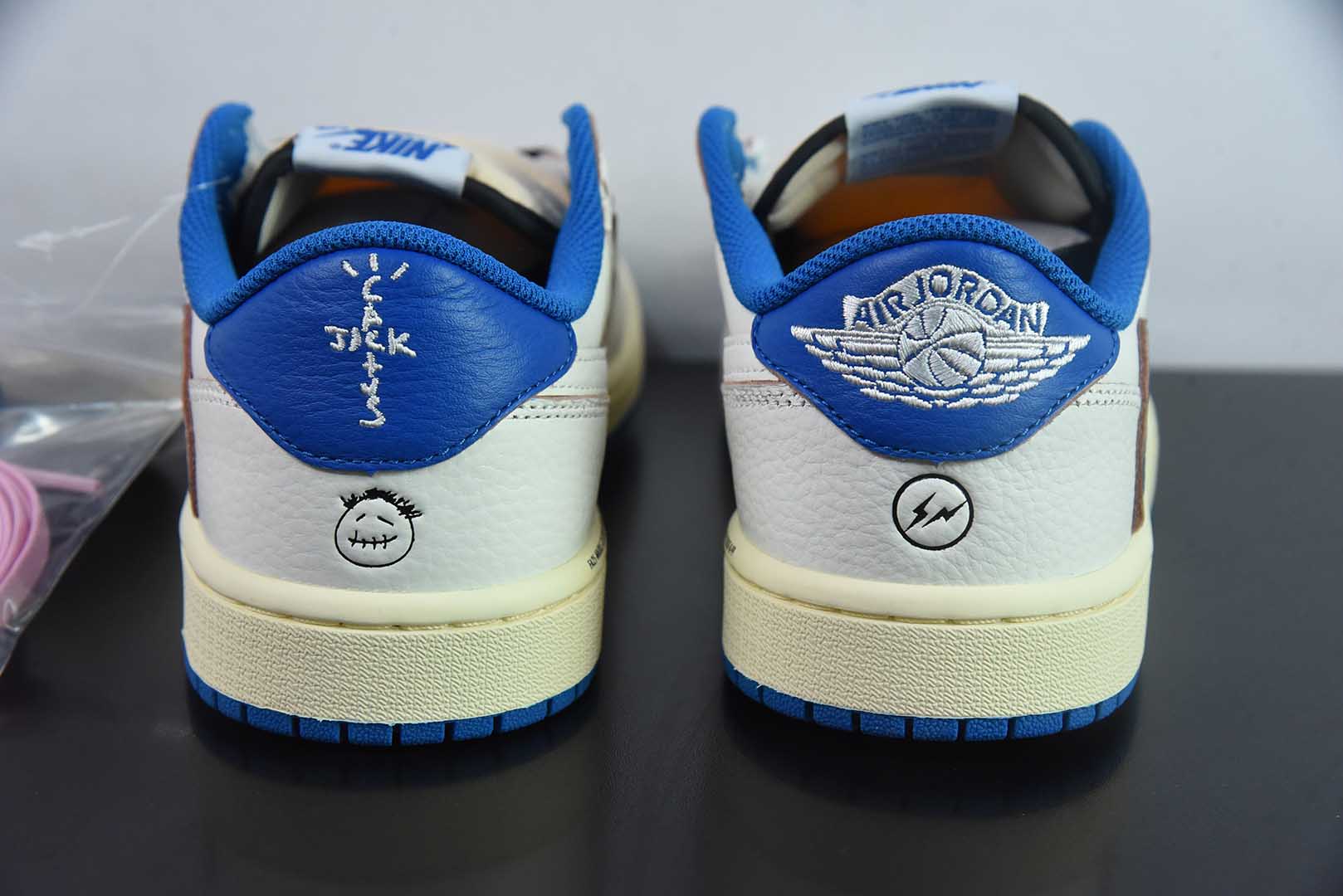 乔丹Air Jordan Travis Scott x Air Jordan AJ1 Low OG SP TS联名AJ1白蓝倒钩低帮文化篮球鞋纯原版本 货号：DM7866 - 104