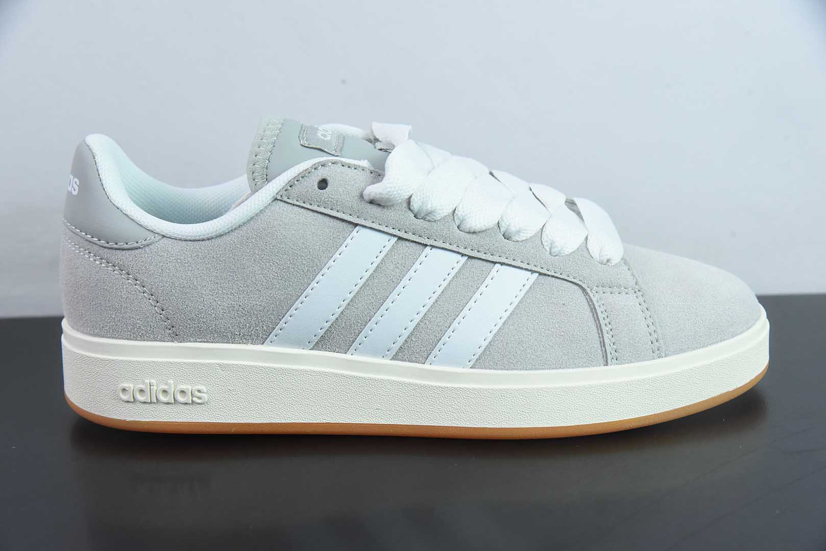 阿迪达斯Adidas GRAND COURTBEAT Base 00S 灰白休闲耐磨低帮板鞋纯原版本 货号：IH6188