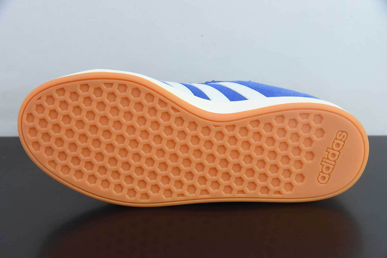 阿迪达斯Adidas GRAND COURTBEAT Base 00S 蓝白麂皮休闲耐磨低帮板鞋纯原版本 货号： IH1039