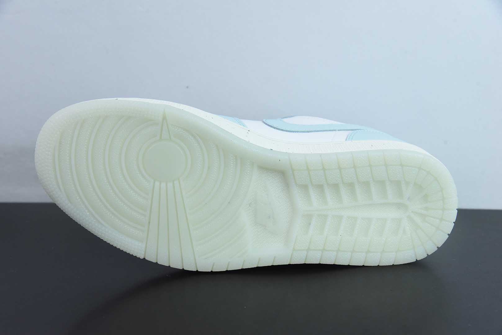 乔丹Air Jordan 1 Low AJ1乔1薄荷蓝低帮文化休闲运动板鞋纯原版本 货号：HJ5999 - 400