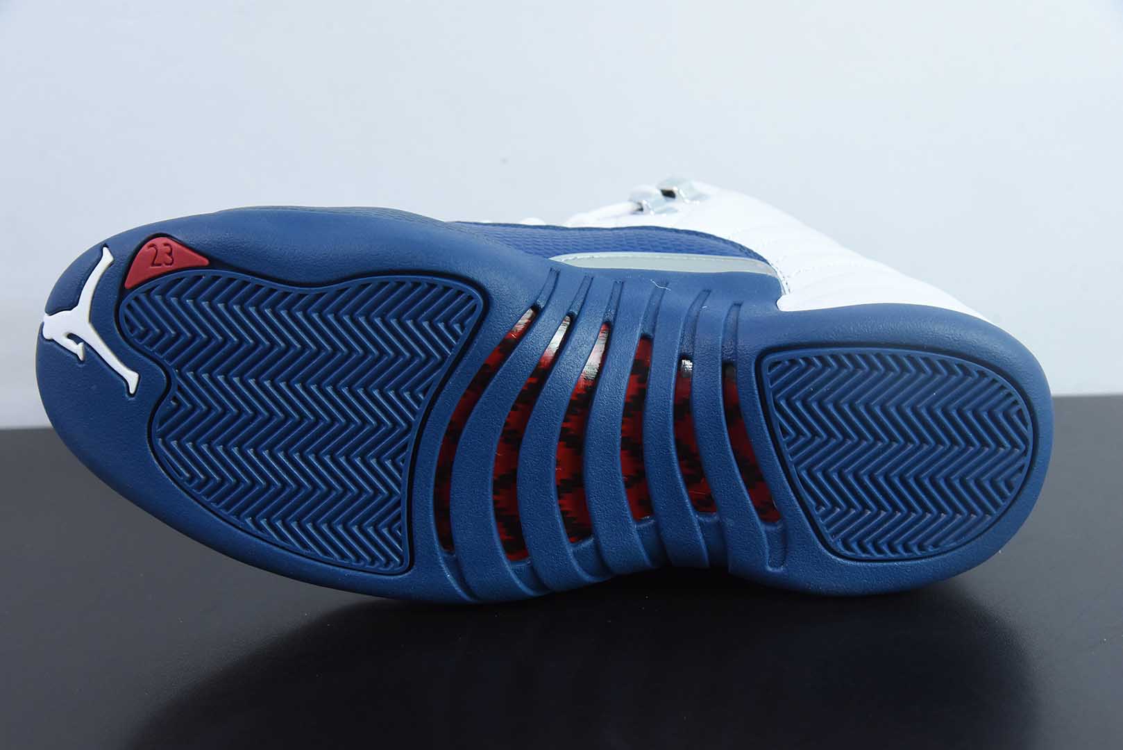 乔丹Air Jordan 12 Retro French Blue AJ12 乔12法国蓝高帮男子文化篮球鞋纯原版本 货号：CT8013 - 114