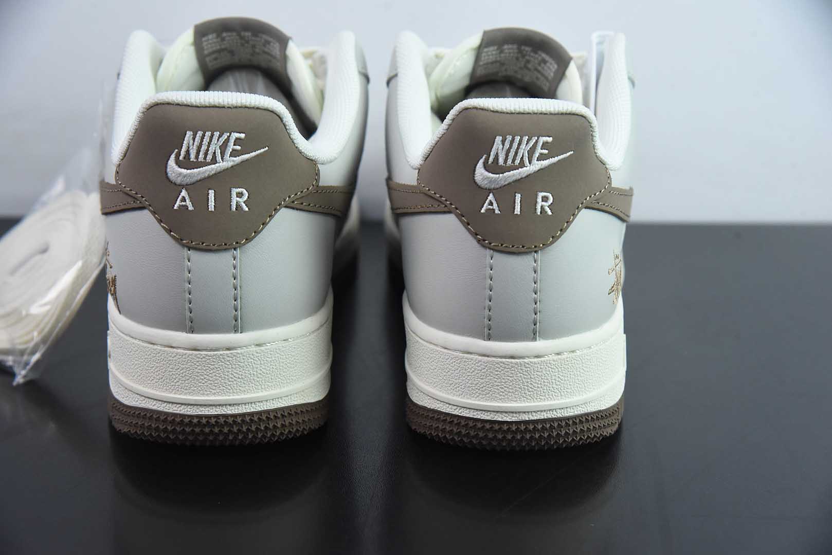 耐克Nike Air Force 1 '07 Low “斯图西联名印花棕勾”空军一号低帮休闲板鞋纯原版本 货号：ZH2598-320