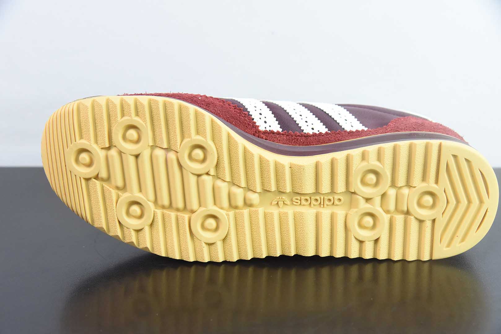 阿迪达斯Adidas Originals SL 72 RS暗红色经典复古轻便休闲运动慢跑鞋纯原版本 货号：JQ0989