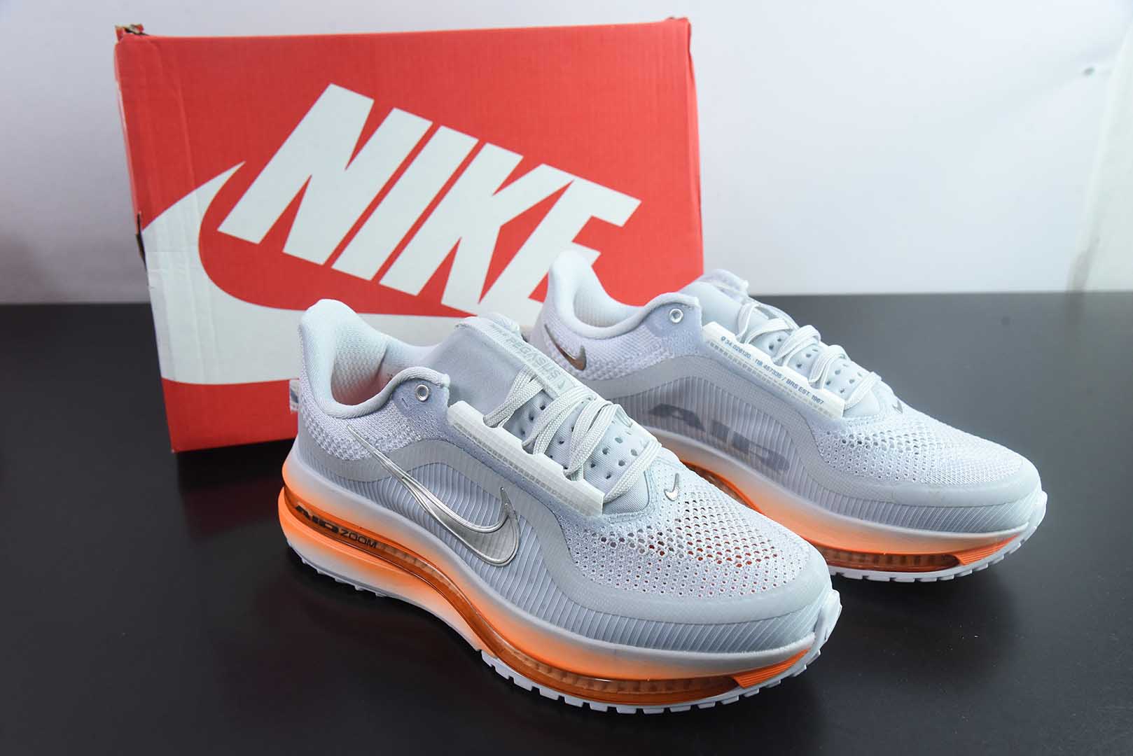 耐克 Nike Air Zoom Pegasus Premium 耐克灰蓝橙网面全掌气垫缓震跑鞋纯原版本 货号：HQ2592-002