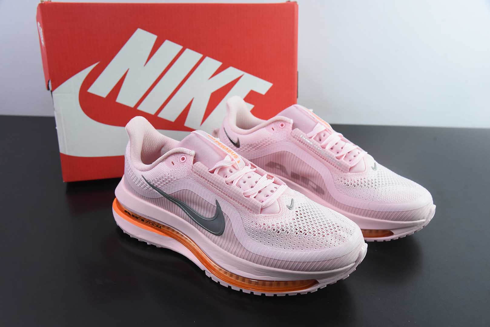 耐克Nike Air Zoom Pegasus Premium超级飞马粉橘灰勾网面全掌气垫跑鞋纯原版本 货号：HQ2592-601