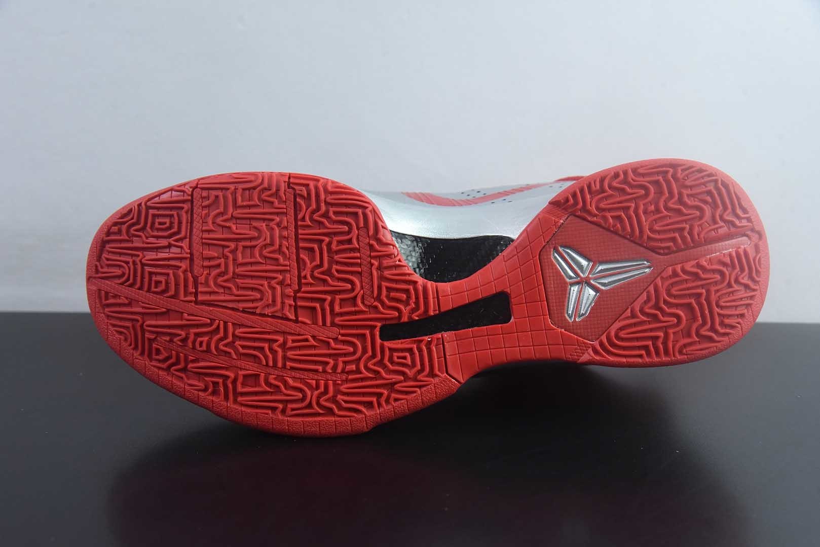 灭世版本 科比5代银红 Nike × Caitlin Clark Zoom Kobe 5 Protro 篮球鞋 纯原版本 货号:IV2712-001 detail image