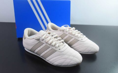 阿迪达斯 Adidas Originals Taekwondo JS0304 阿迪包裏性运动舒适防 纯原版本 货号：JS0304