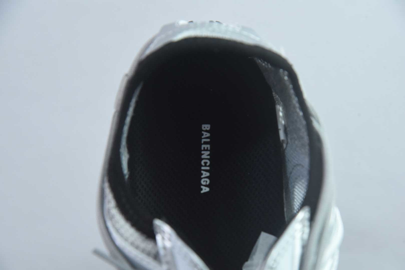 Balenciaga巴黎世家 25代Radar 圆头系带 做旧效果 纯原版本 货号:865704WSTE01011 实拍细节图