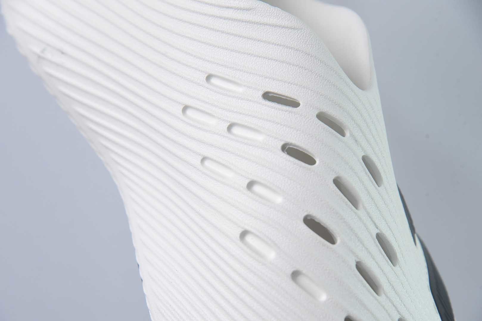 阿迪达斯 adidas Purechill 舒适贴合 生活休闲鞋 男女同款 货号:白黑KI0066纯原版本 实拍细节图
