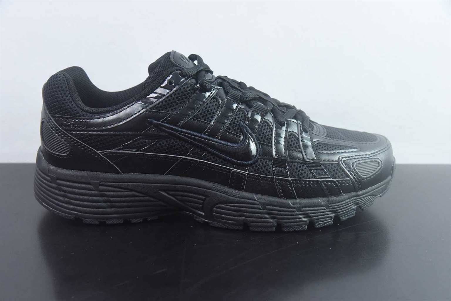 耐克 Nike CS P-6000 系列低帮复古老爹风休闲运动舒适 黑色慢跑鞋 纯原版本 货号：CD6404-002 实拍细节图
