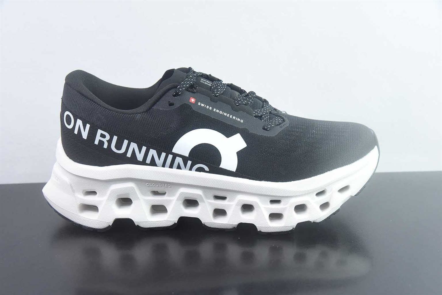 昂跑 ON 系列 Cloudtilt 50 马拉松 白色跑步鞋 纯原版本 货号：3ME10104843 实拍细节图