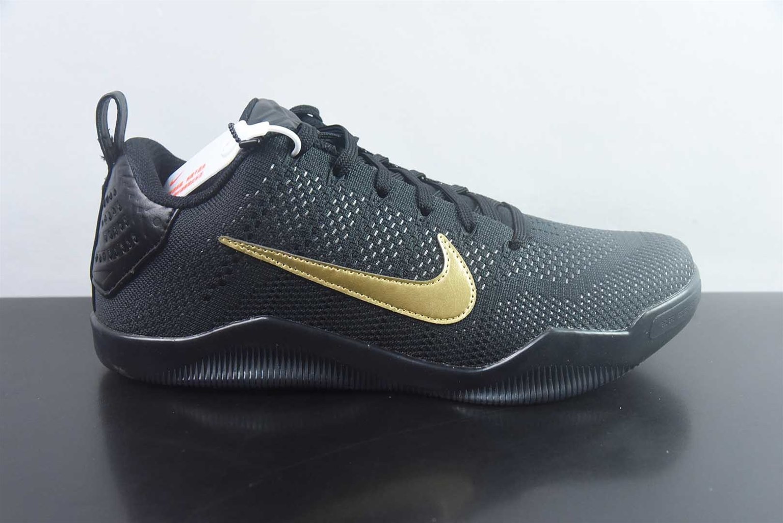 耐克 Nike Kobe 11 Elite Low Protro Fade To Black 黑金低帮篮球鞋 纯原版本 货号:IM4260-001 实拍细节图