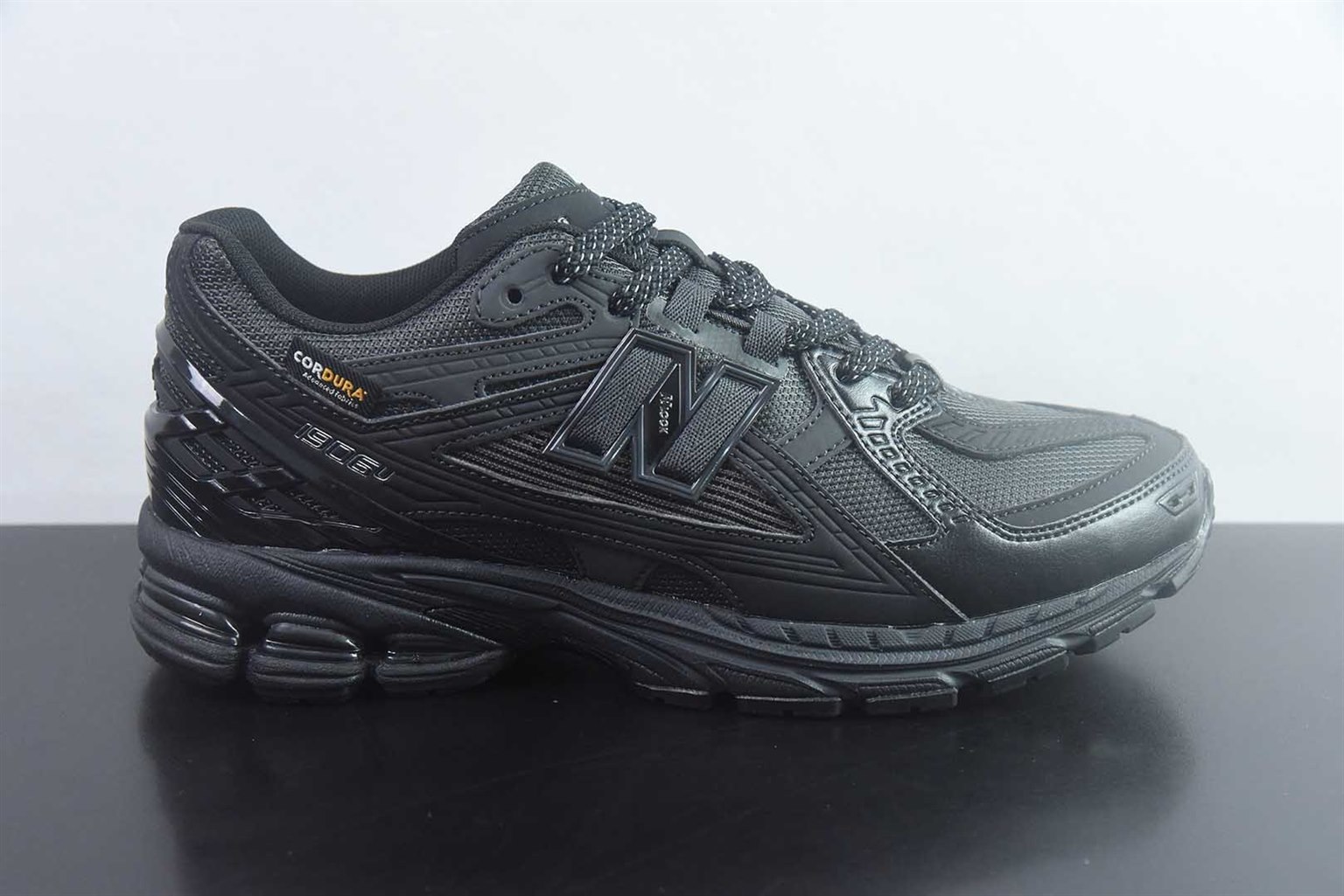 新百伦 New Balance 1906R 黑色跑鞋 纯原版本 货号:U19061OP 实拍细节图