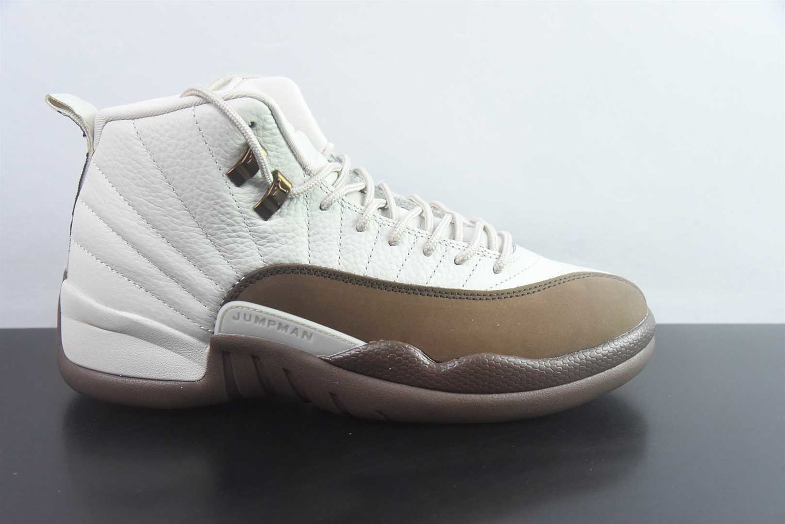 乔丹 Air Jordan 12 Retro Fireside 篝火 米棕低帮篮球鞋 纯原版本 货号：CT8013-105 实拍细节图