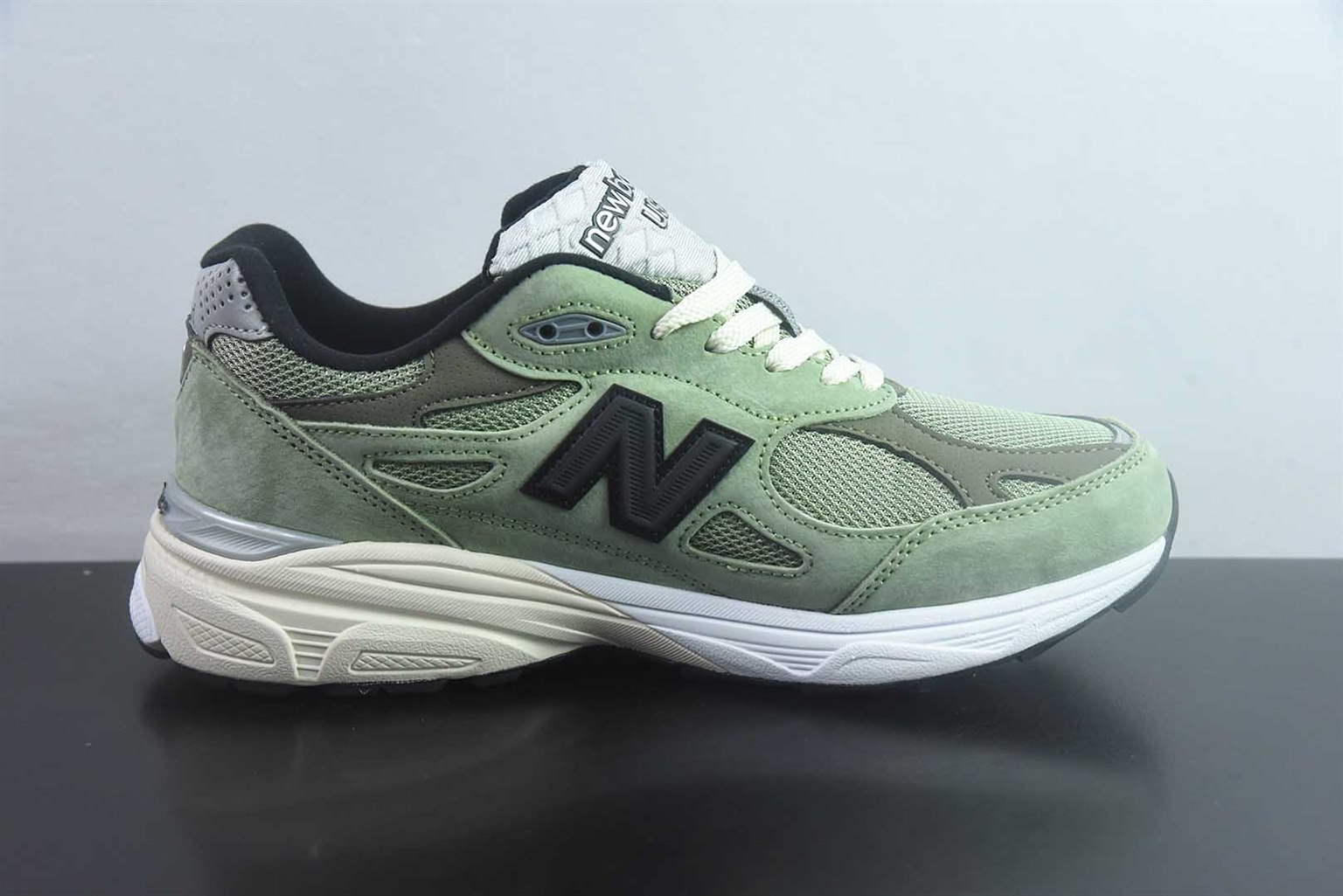 新百伦 New Balance 990v3 x JJJJound 联名 复古 橄榄绿跑鞋 纯原版本 货号:M990JD3 实拍细节图