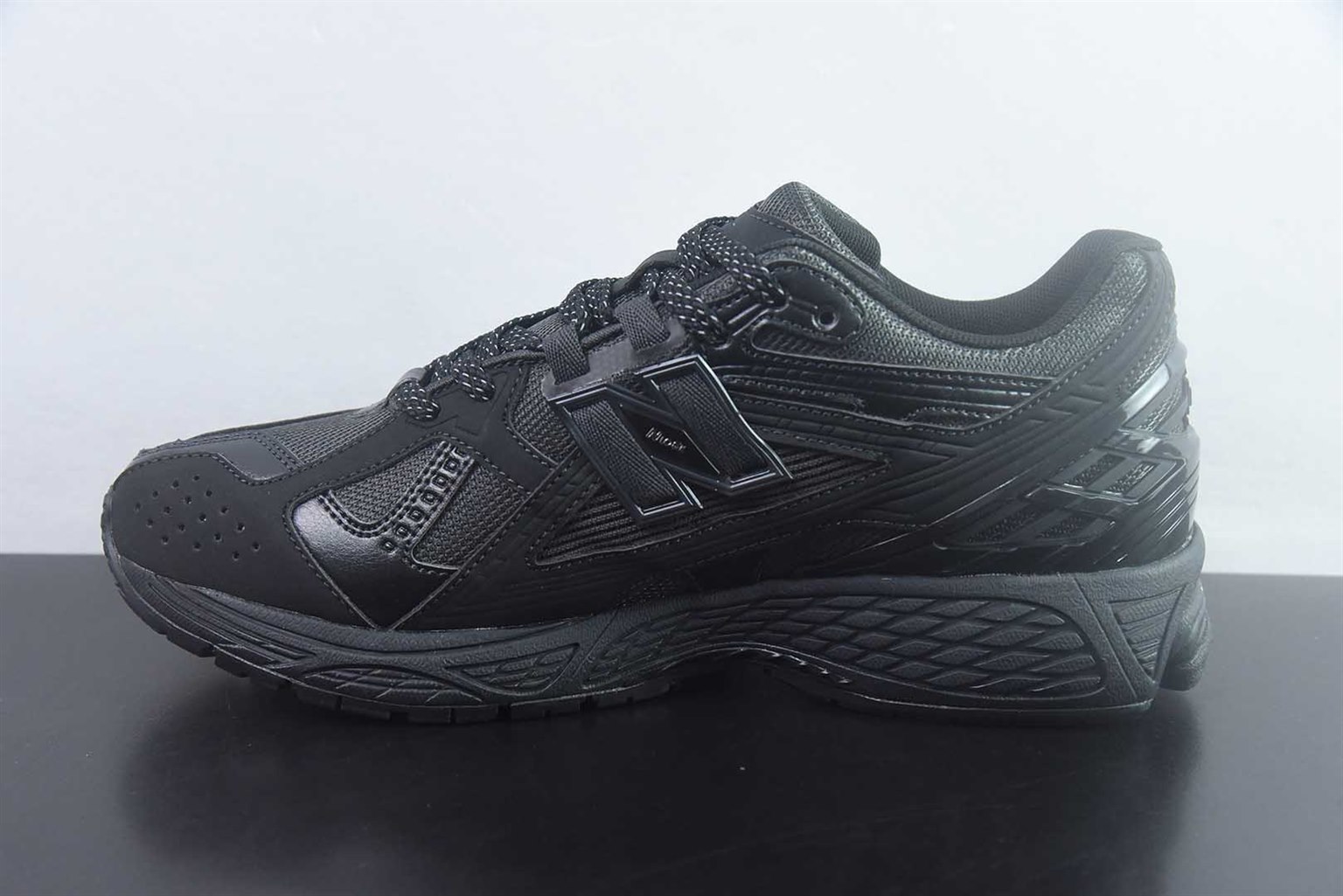 新百伦 New Balance 1906R 黑色跑鞋 纯原版本 货号:U19061OP 实拍细节图