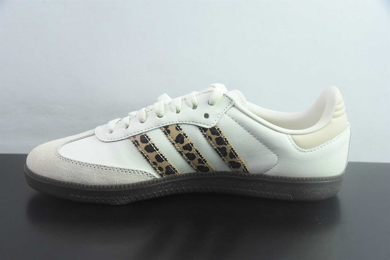 阿迪达斯 Adidas originals SAMBA OG Woody 柔软舒适 低帮 白棕 纯原版本 货号:JQ5874 实拍细节图