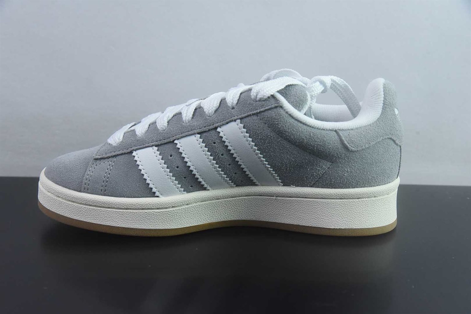 阿迪达斯 Adidas Originals Campus 00s 明星款学院系列面包风复古休闲运动 灰白板鞋 纯原版本 货号:HQ8707 实拍细节图