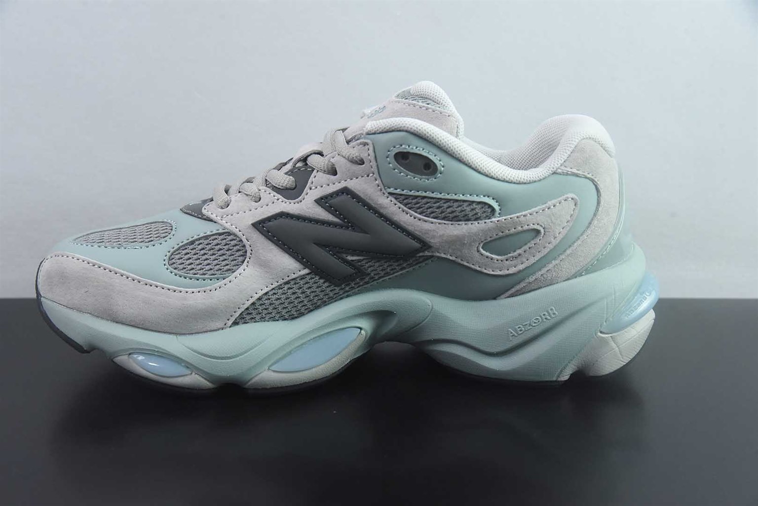 新百伦 New Balance 复古休闲 灰绿跑步鞋 纯原版本 货号:U9837LN 实拍细节图