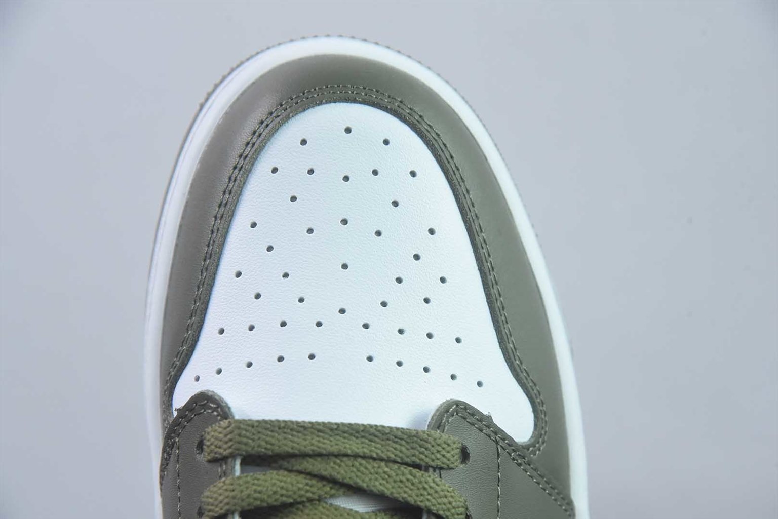 乔丹 Air Jordan 1 Low G AJ1 高尔夫球鞋 橄榄绿低帮休闲板鞋 纯原版本 货号:DD9315-121 实拍细节图