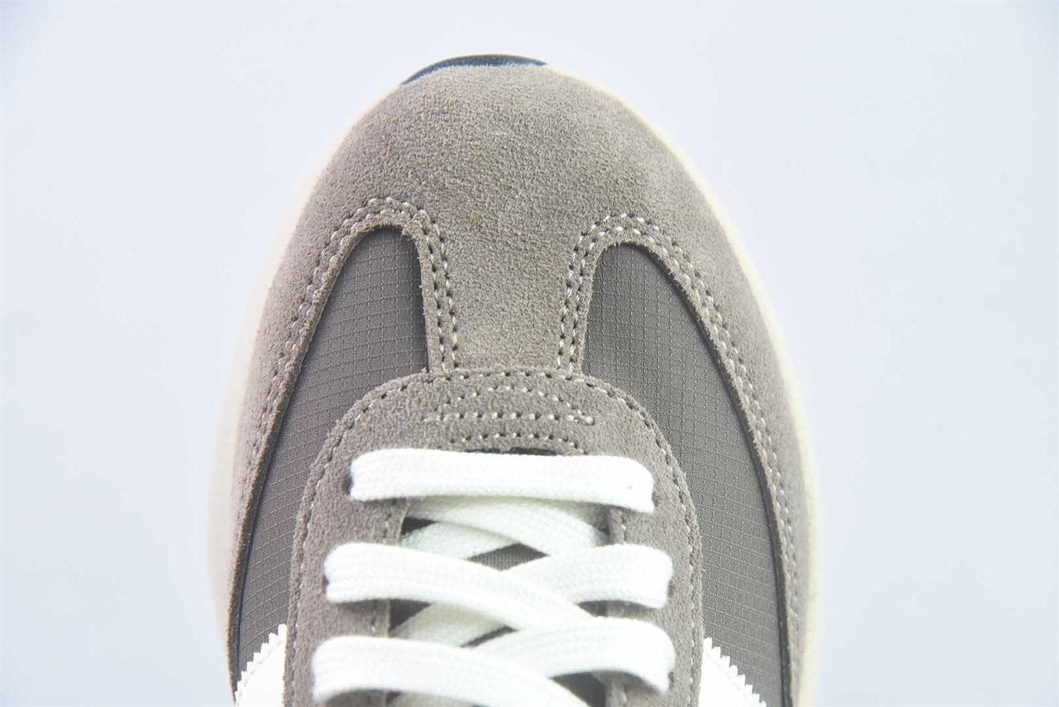 阿迪达斯 Adidas Adizero Pro Evo SL 72 舒适百搭 低帮 休闲 灰色跑步鞋 纯原版本 货号:KK3071 实拍细节图