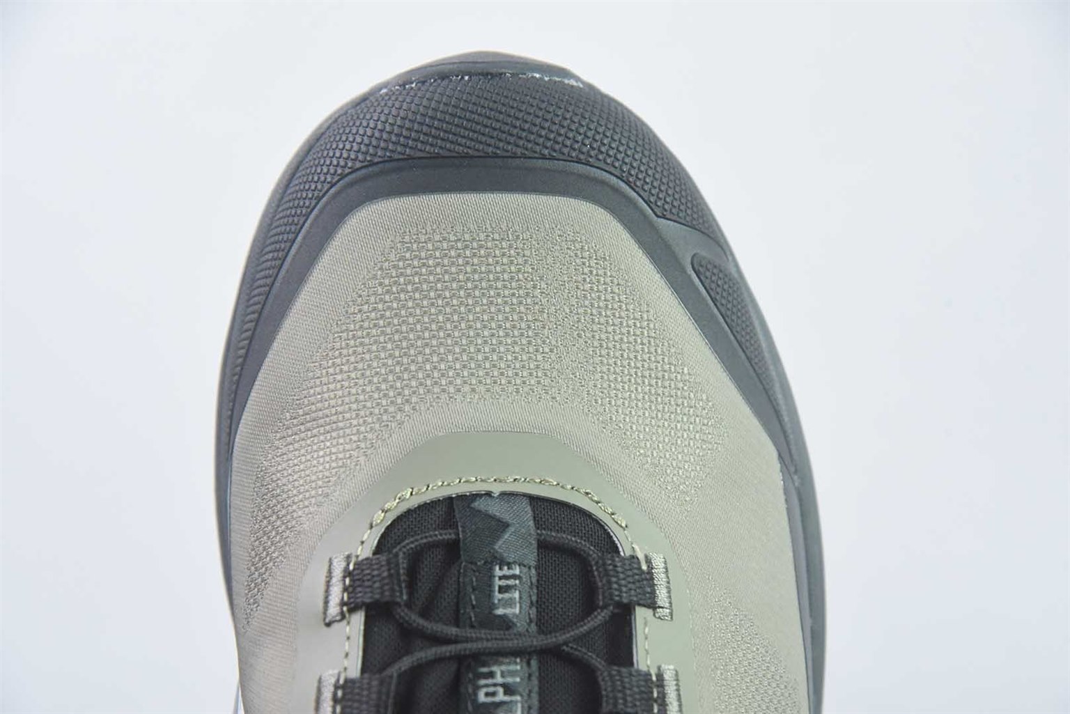 可隆 KOLON SPORT MOVE ALPHA lite 耐磨透气轻便 黑灰低帮徒步鞋 纯原版本 货号:LUFH5AN038 实拍细节图