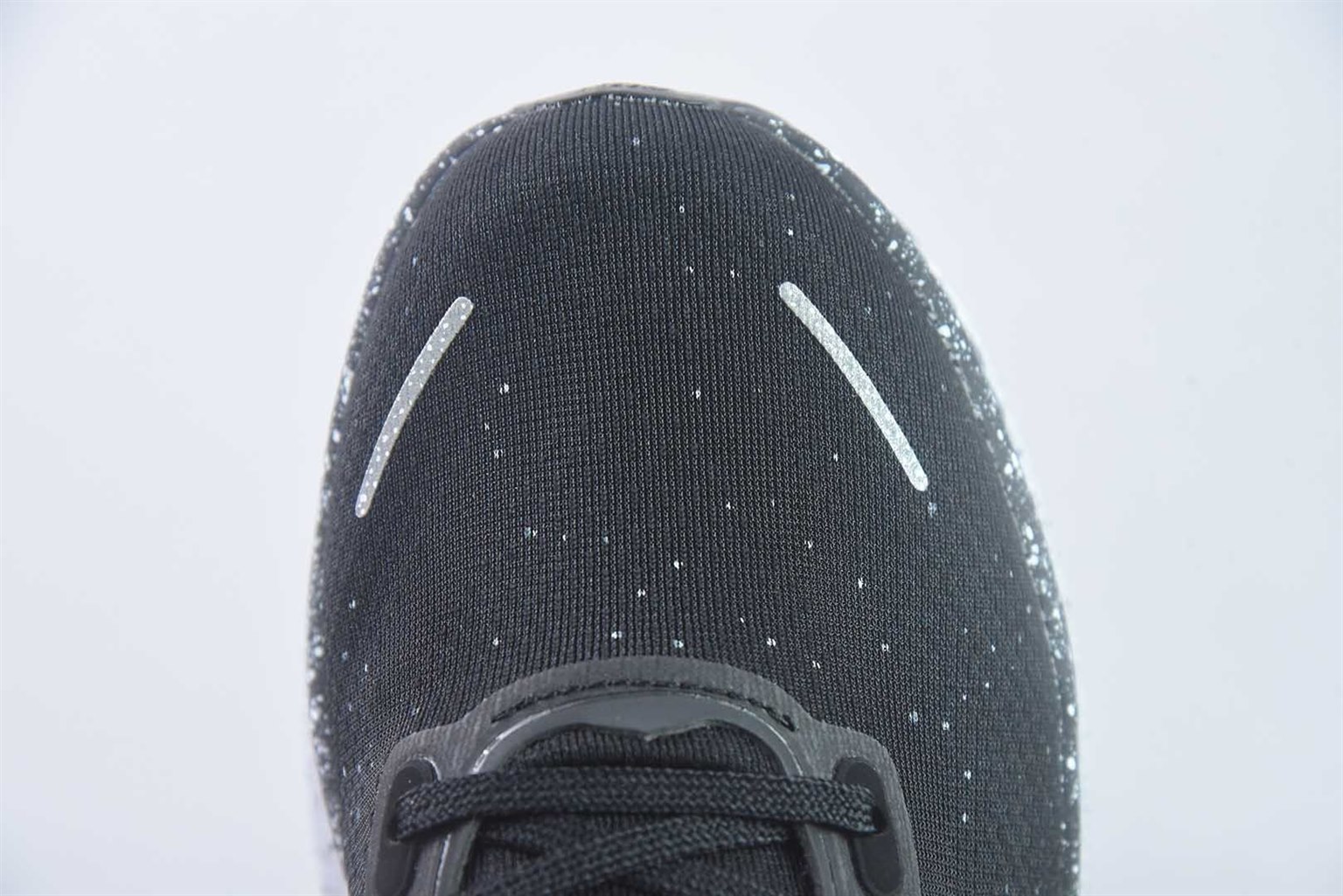 耐克 Nike Air Zoom Vomero Premium 厚底气垫 黑白跑鞋 纯原版本 货号:IU2827-001 实拍细节图