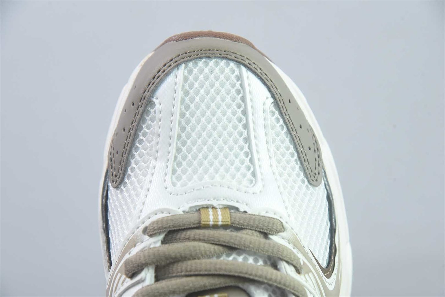 新百伦 New Balance NB530 系列 2011 复古休闲 米白慢跑鞋 纯原版本 货号:U530COB 实拍细节图