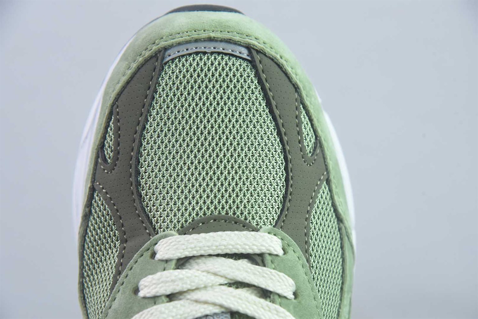 新百伦 New Balance 990v3 x JJJJound 联名 复古 橄榄绿跑鞋 纯原版本 货号:M990JD3 实拍细节图