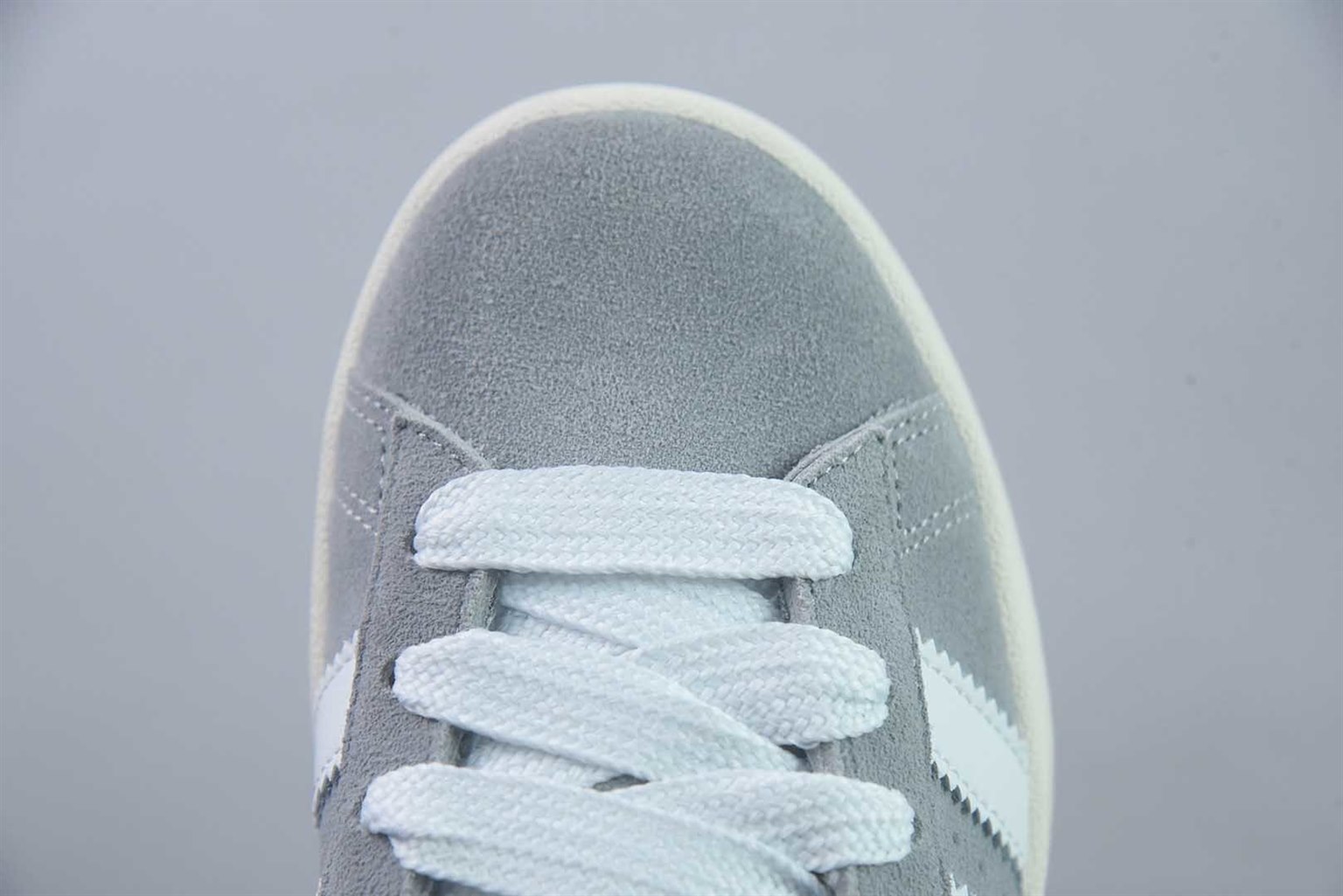 阿迪达斯 Adidas Originals Campus 00s 明星款学院系列面包风复古休闲运动 灰白板鞋 纯原版本 货号:HQ8707 实拍细节图