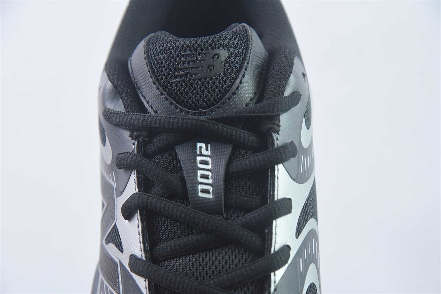 新百伦 New Balance NB2000 舒适百搭 低帮 休闲 黑灰跑步鞋 纯原版本 货号：U20008LL 实拍细节图