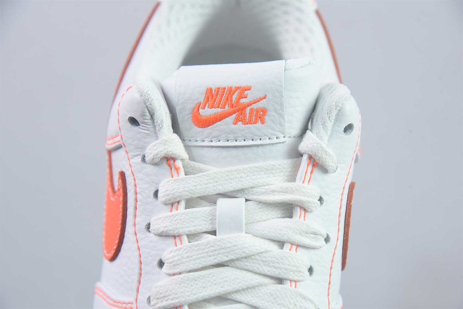 耐克 Nike Air Force 1 Low x VLONE 低帮联名 白橙板鞋 纯原版本 货号：AA5360-100 实拍细节图