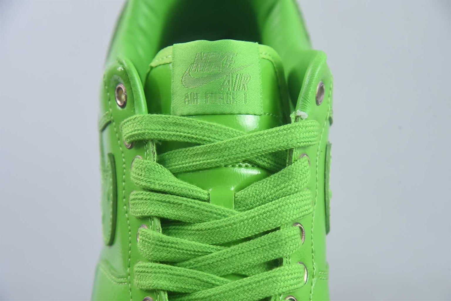 耐克 Nike Air Force 1 07 Low 绿色低帮板鞋 纯原版本 货号:IV6822-399 实拍细节图