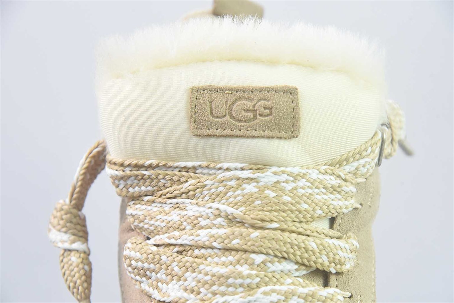 UGG W Lowmel 低帮运动风羊毛鞋 黑灰 纯原版本 货号:QAJJ75085437 实拍细节图