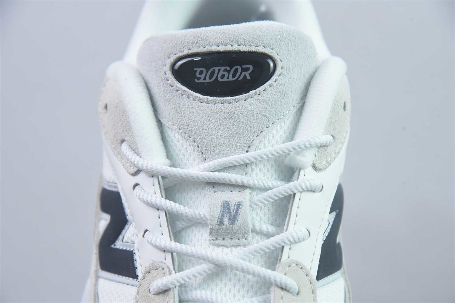 新百伦 New Balance NB9060 灰色 纯原版本 货号:U90608OL 实拍细节图
