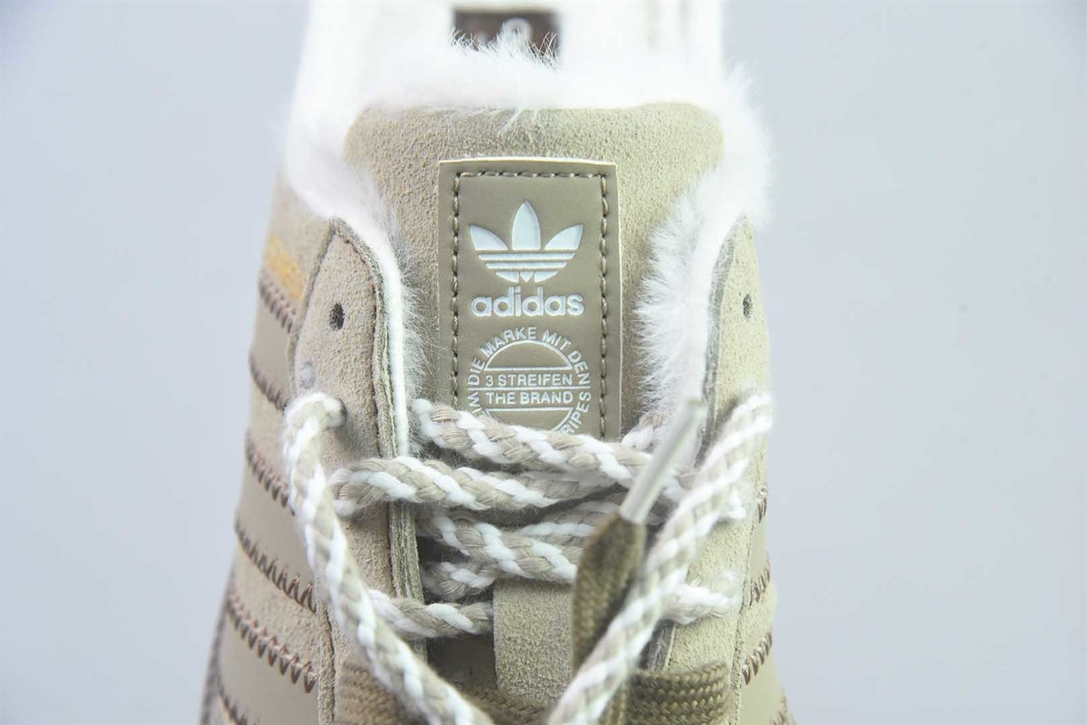 阿迪达斯 Adidas Samba OG Mule 阿迪三叶草休闲加绒一脚蹬半拖 卡其 纯原版本 货号:HP5055 实拍细节图