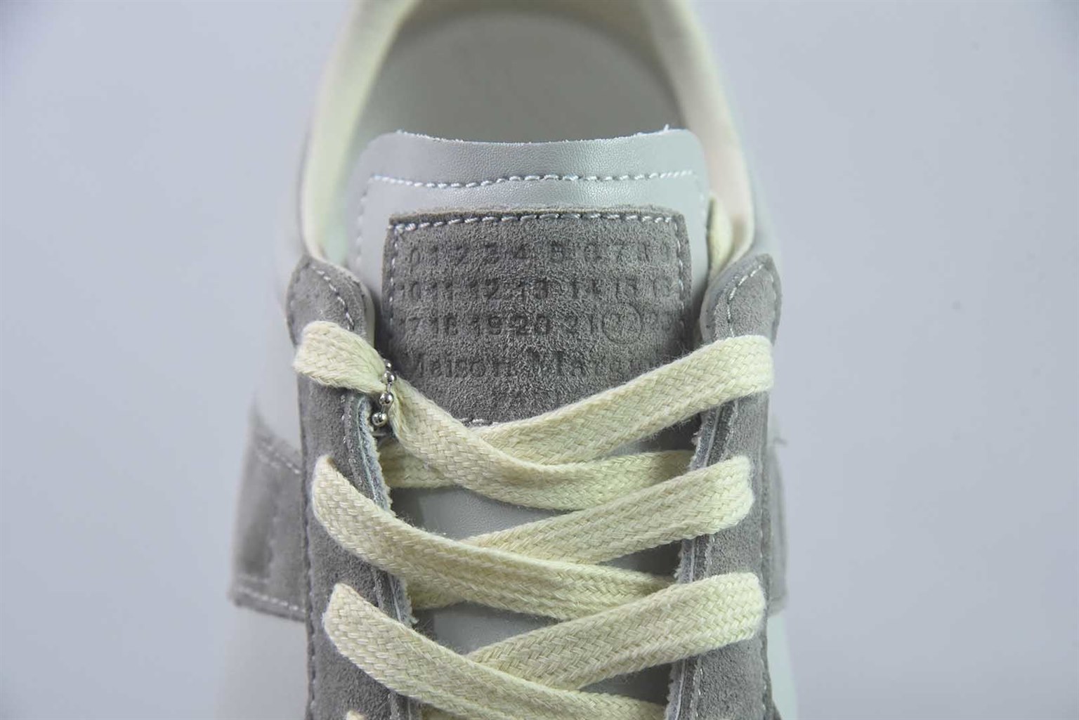 梅森马吉拉 Maison Margiela MM6 网 小 鞋，比利时著名设计师品牌- / 22 Classic Replica Leather Low Sneaker 系列低帮经典绅士德训平底百搭小 红板鞋 纯原版本 货号：SDP25805435 实拍细节图