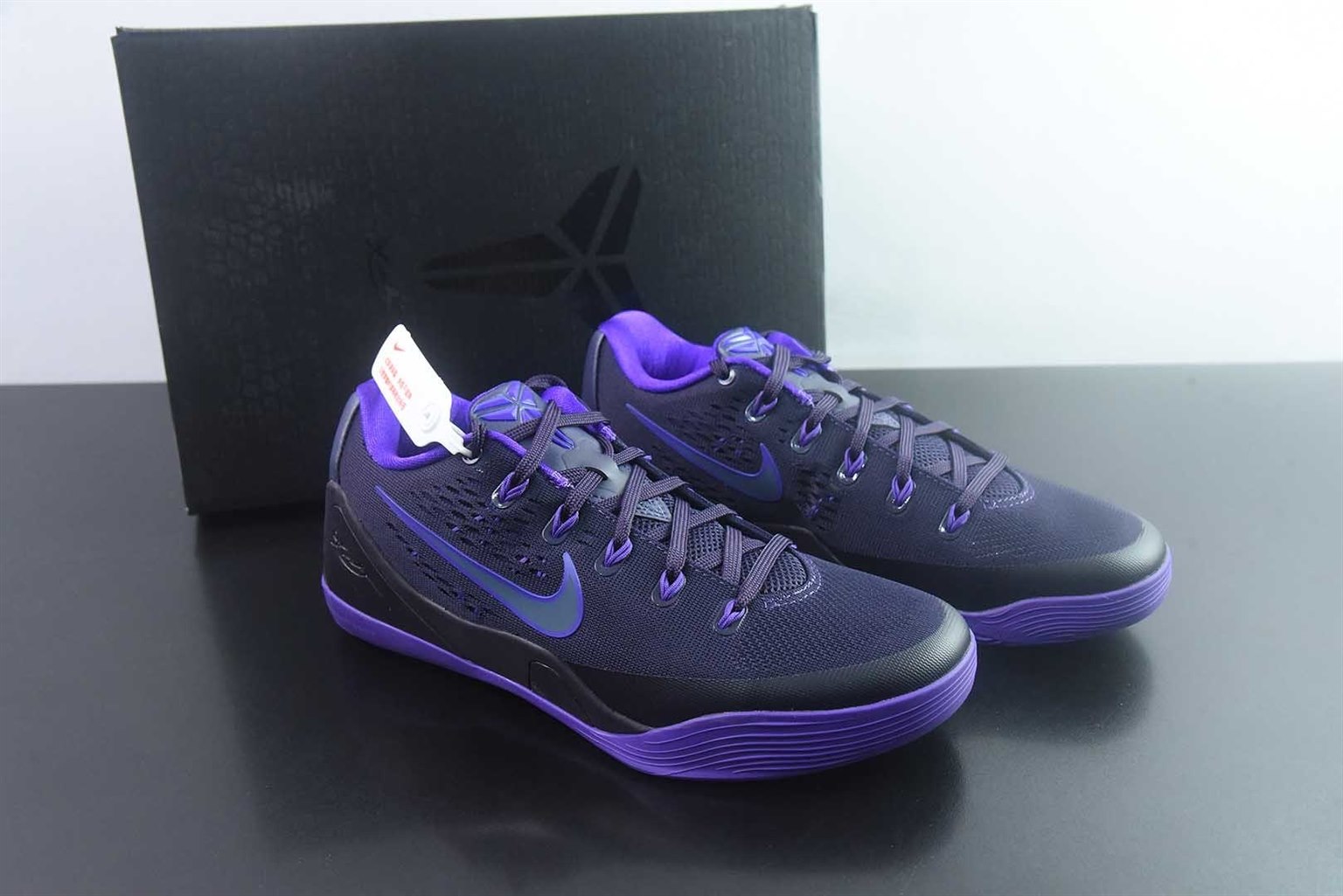 耐克 Nike Kobe 9 EM Low Protro 紫色低帮篮球鞋 纯原版本 货号：IH1401-500 主图